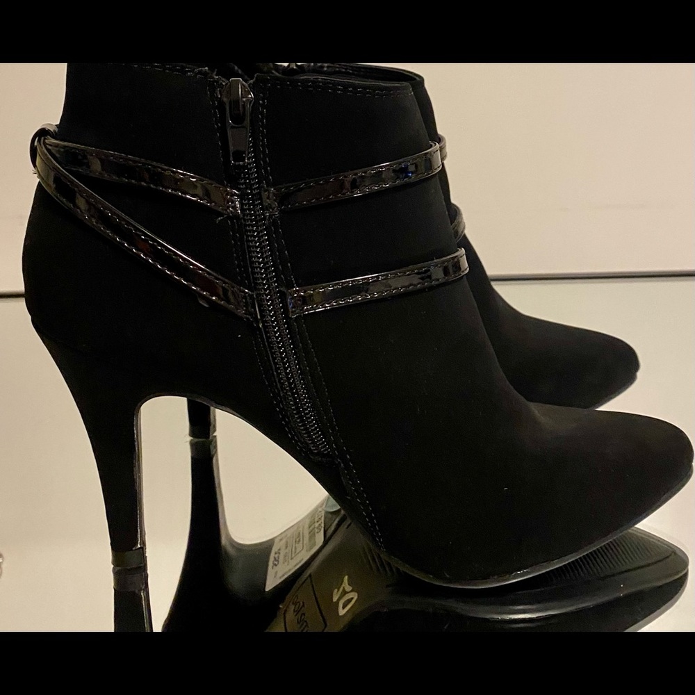 Brand New “Me Too” Black Ankle Boot
